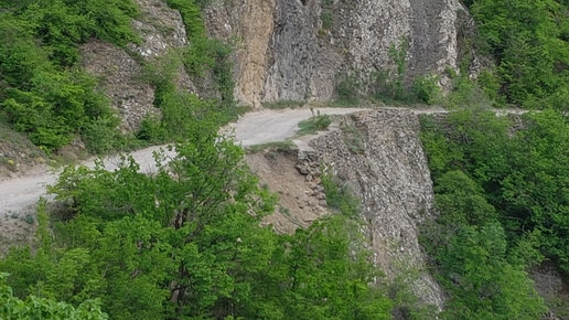 Самая экстремальная и живописная дорога в Крыму - круче всех вместе взятых южнобережных серпантинов.