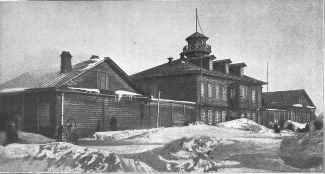 Тюрьма зимой