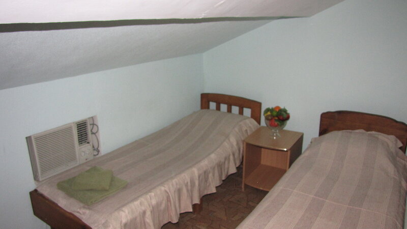 Вот за такой номер необходимо было выложить не менее 3000 рублей в сутки.