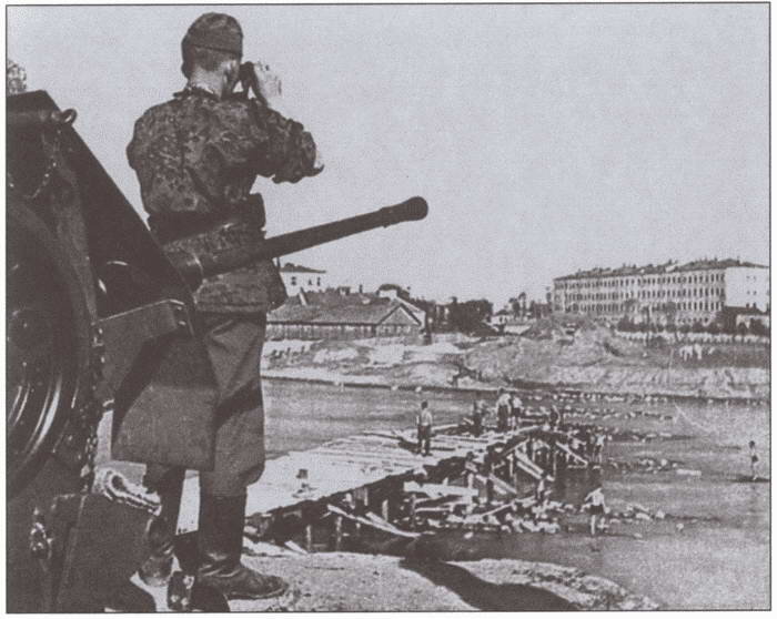 Блокаду немецко. Немцы под Ленинградом 1941. Немецкие войска под Ленинградом 1941. Бои за Ленинград 1941