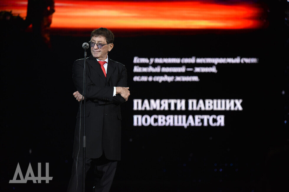 Григорий Лепс выступил в Донецке и Луганске.
