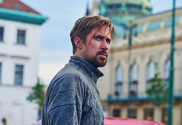 Кадр из фильма The Gray Man. Режиссеры: Энтони Руссо и Джо Руссо. Оператор: Стивен Ф. Уиндон. Производство: Netflix, Roth Films, Roth/Kirschenbaum Films, Russo Brothers, Stillking Films