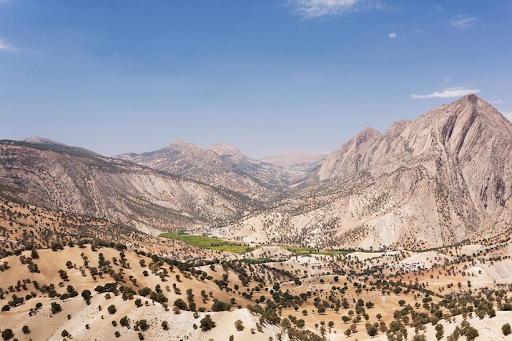 Своеобразный рельеф Загроса © TravelAsk