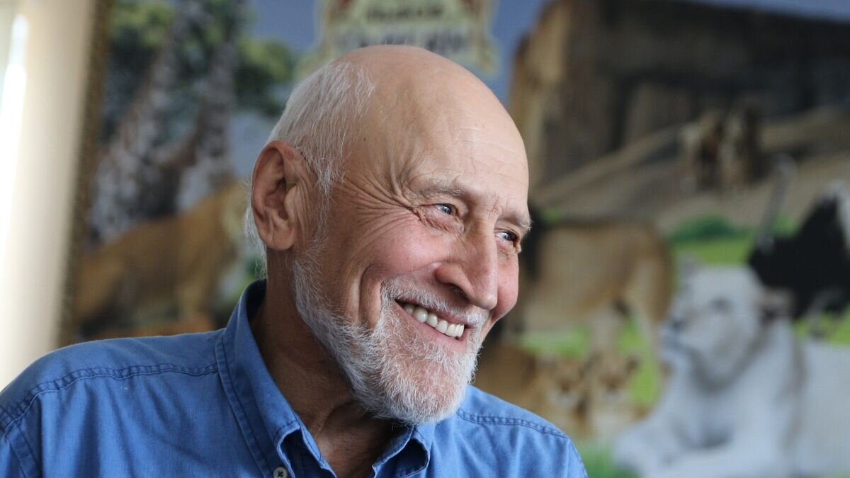    Николай Дроздов на съемках программы "В мире животных" в крымском сафари-парке "Тайган"© РИА Новости / Артем Креминский