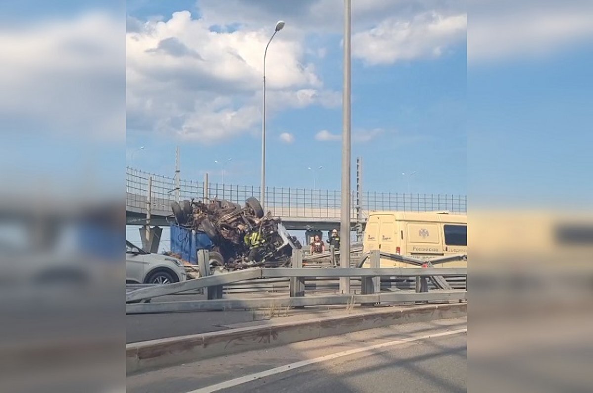    Две женщины погибли в ДТП с фурой в Ломоносове