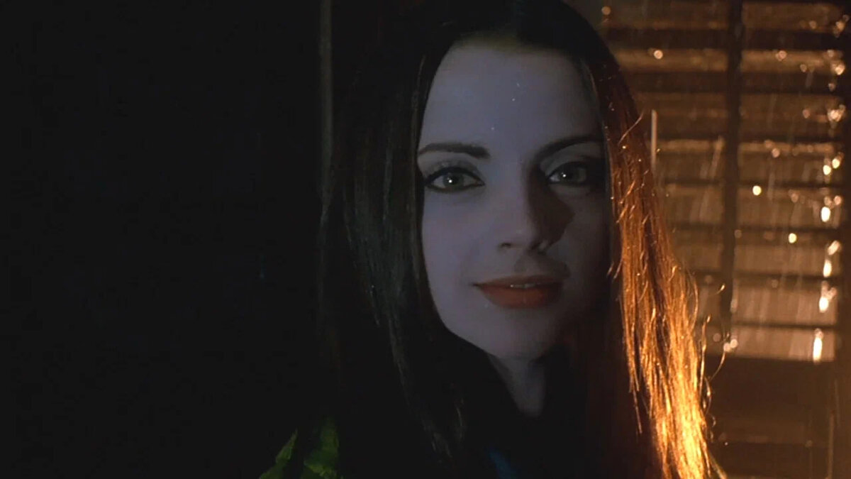 Девочка превращается в ведьму. Девочка превращается в ведьму. Фамке янссен мюриэль. Кара делевинь отряд самоубийц. Девочка превращается в ведьму.