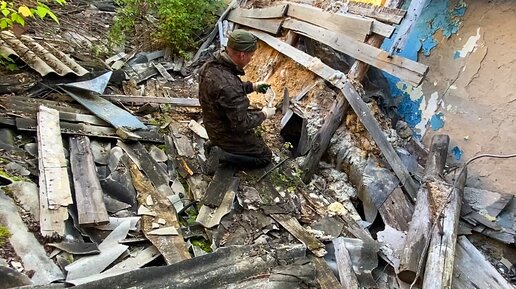 Достал из под пола заброшки довольно редкую вещь в идеальном состоянии.