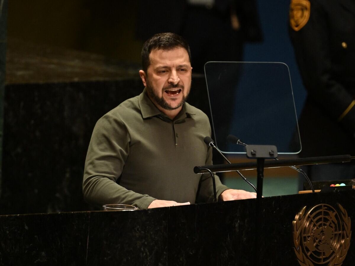    Президент Украины Владимир Зеленский во время выступления на Генеральной ассамблее ООН© AFP 2023 / ED JONES