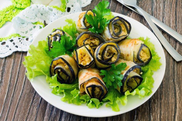 Рулетики из баклажанов Ивлев
