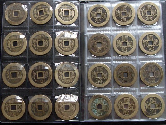 Подборка в простейшем альбоме-монетнике