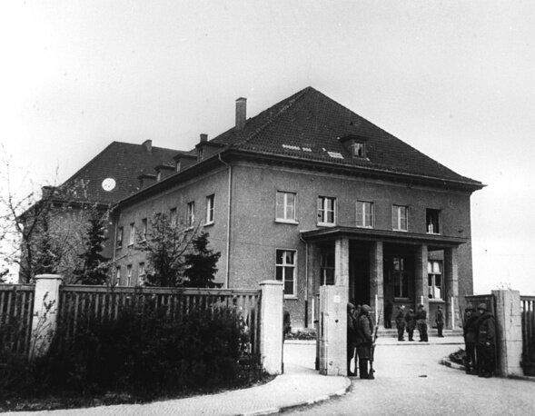 Фото. Дом в Карлсхорсте, где был подписан акт о безоговорочной капитуляции фашистской Германии