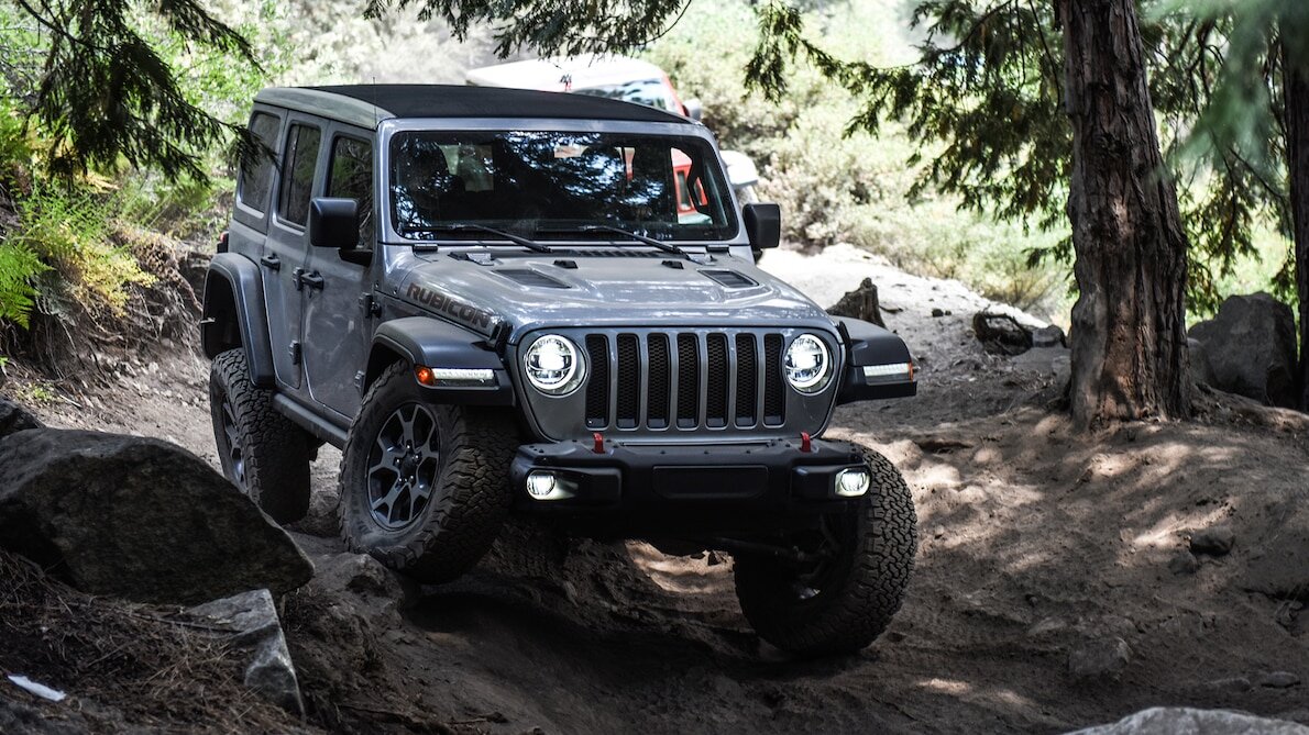 Jeep Wrangler Rubicon на бездорожье