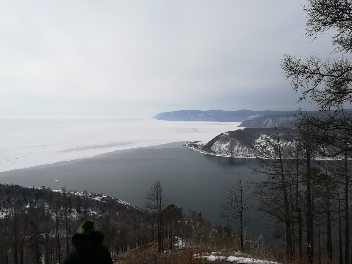 Зимний Байкал-красота неописуемая. Слияние озера Байкал и реки Ангара