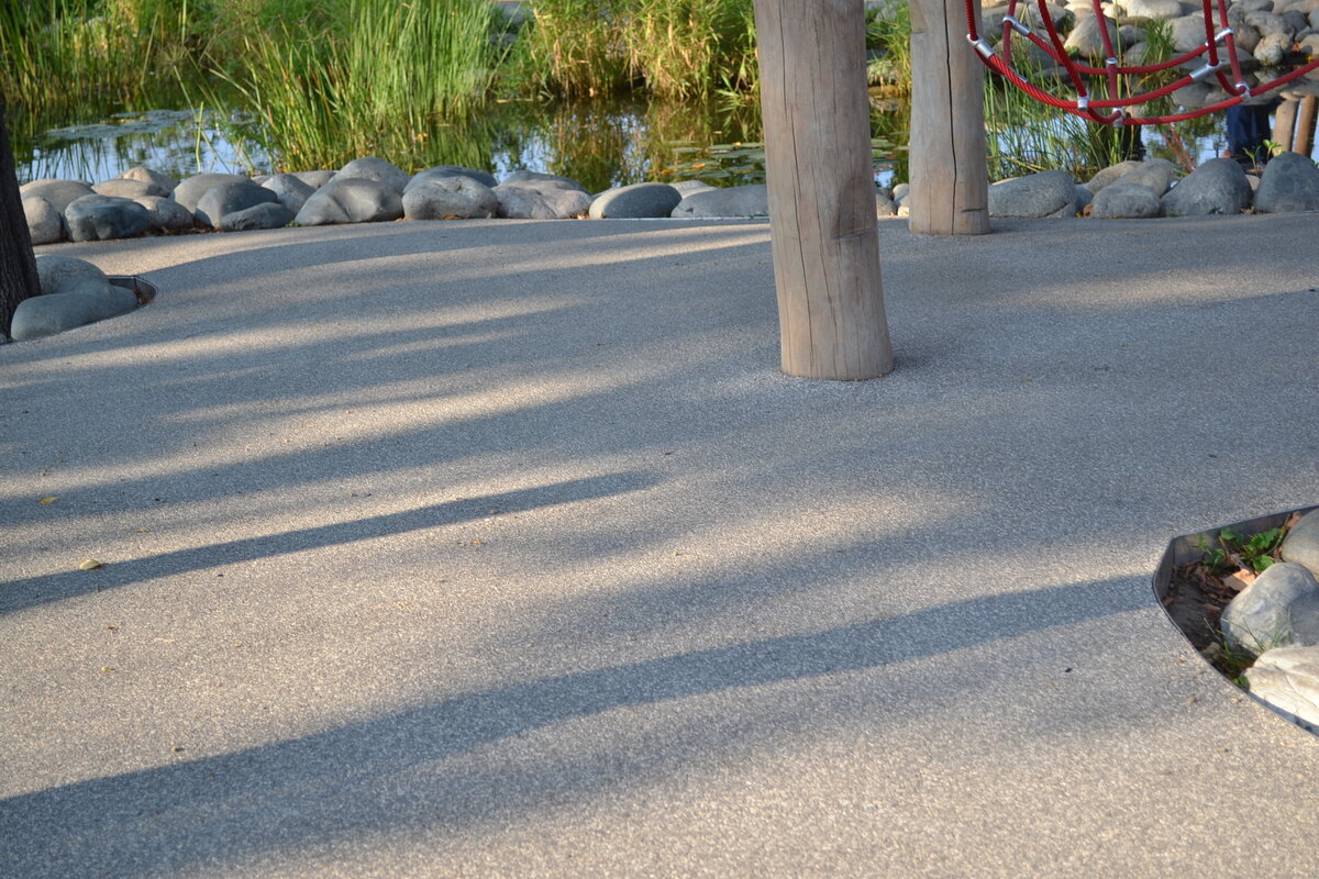 и всего парка впечатляет простотой (в этом гениальность создателей) и  изысканностью. 