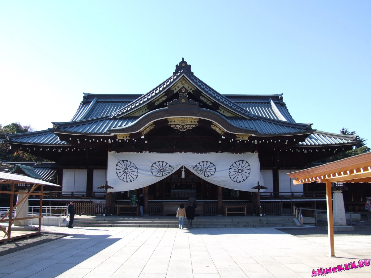 Храм Ясукуни.