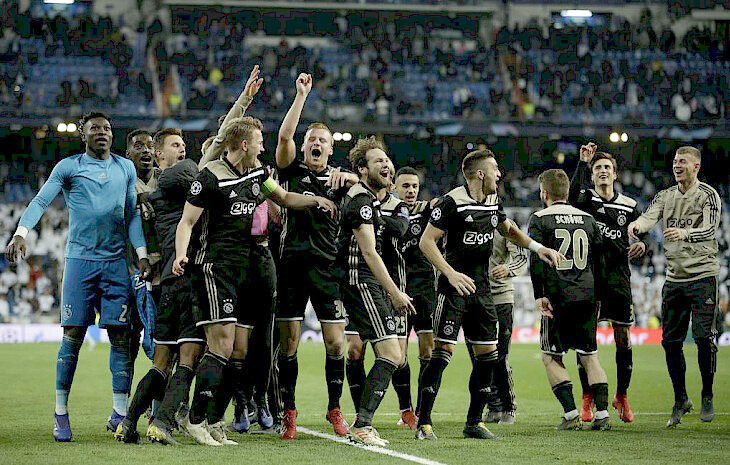 Новое поколение звезд «Аякса» раскуплено нынешним летом