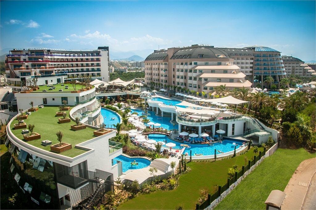 LONG BEACH RESORT HOTEL&SPA DELUXE 5*
