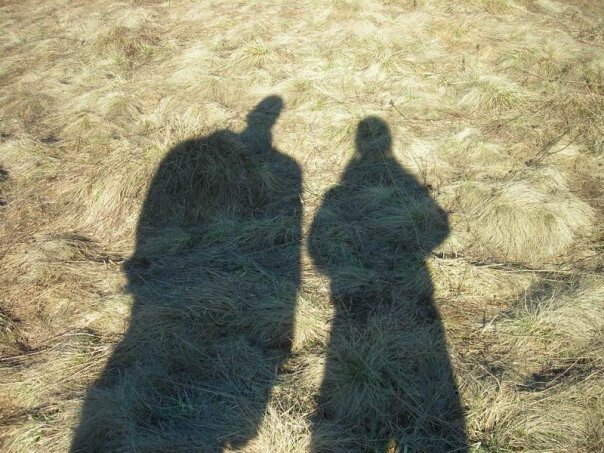 С братом в лесу 