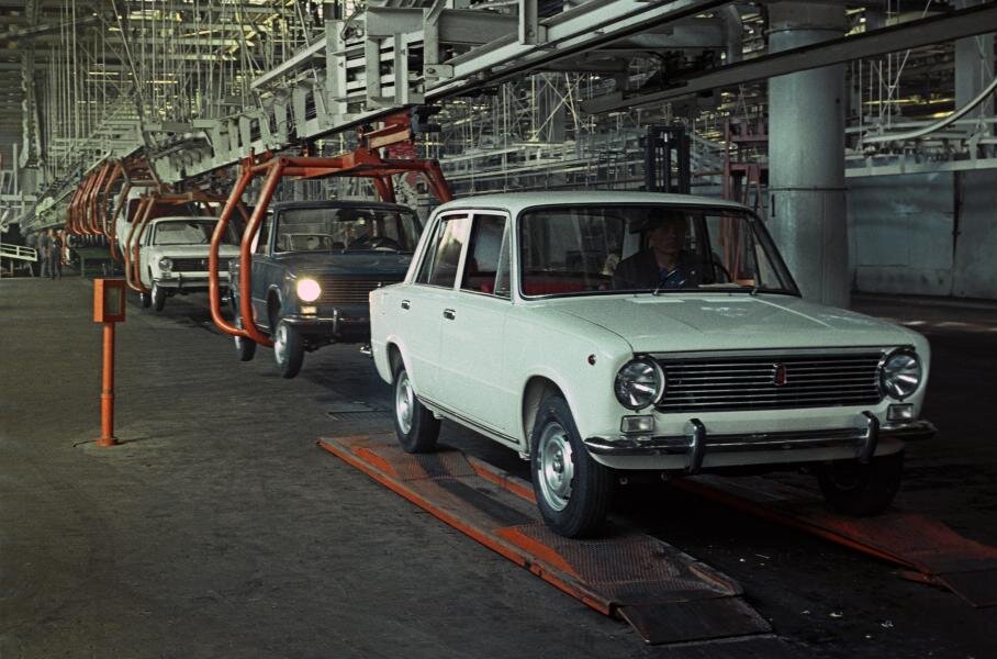 В рамках этого договора, помимо утверждения проекта строительства автозавода на территории СССР, были согласованы модели, которые в последствии должны были на нем выпускаться. Ими стали два автомобиля в комплектации «норма» с кузовами седан (ВАЗ-2101) и универсал (ВАЗ-2102), а также «машина класса люкс» (ВАЗ-2103).