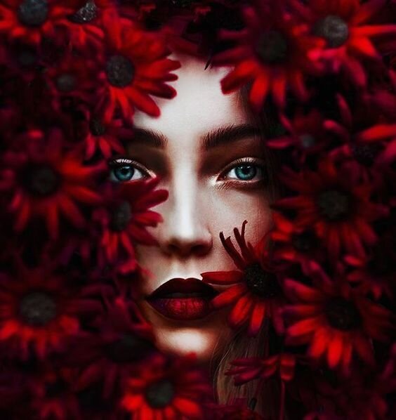 Семья - это самая сильная привязанность, особенно для женщины.