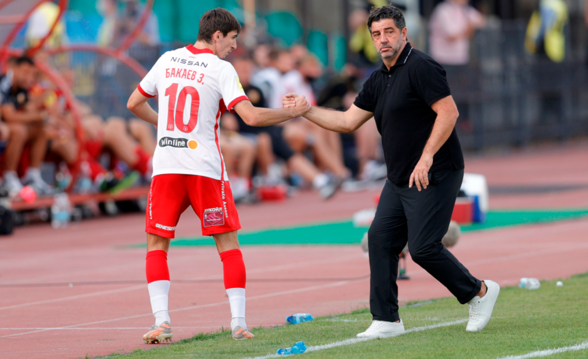 Назначение Руя Витории на пост главного тренера "Спартака" пока себя не оправдывает. Фото: globallookpress