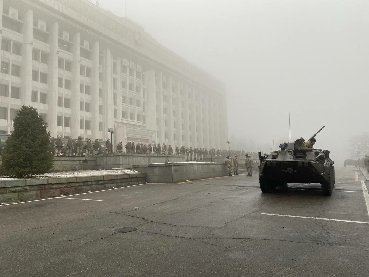 Беспорядки в Казахстане, первые вопросы: почему боевиков «проспал» Комитет национальной безопасности республики?0