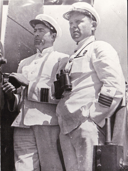 Бурмистров с права