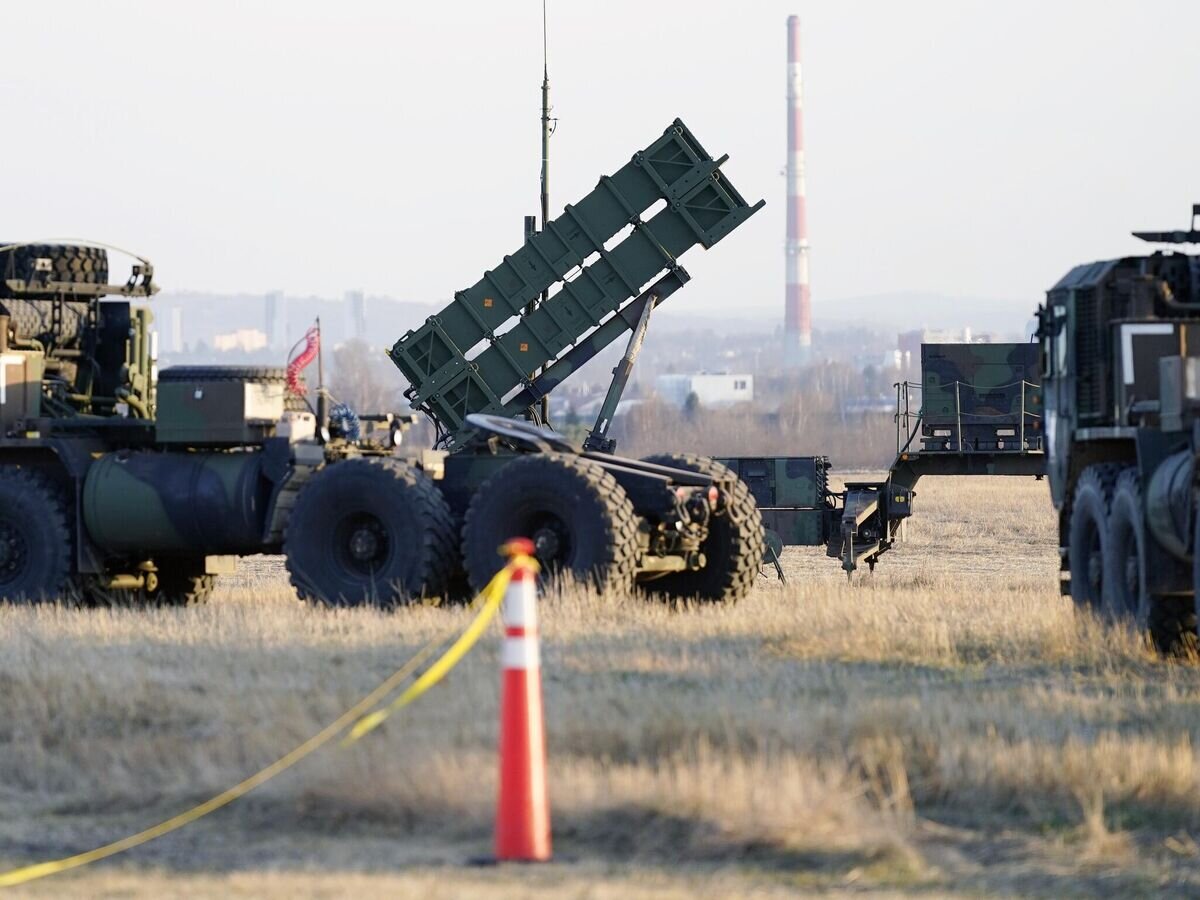    Американский зенитный ракетный комплекс Patriot© AP Photo / Evan Vucci