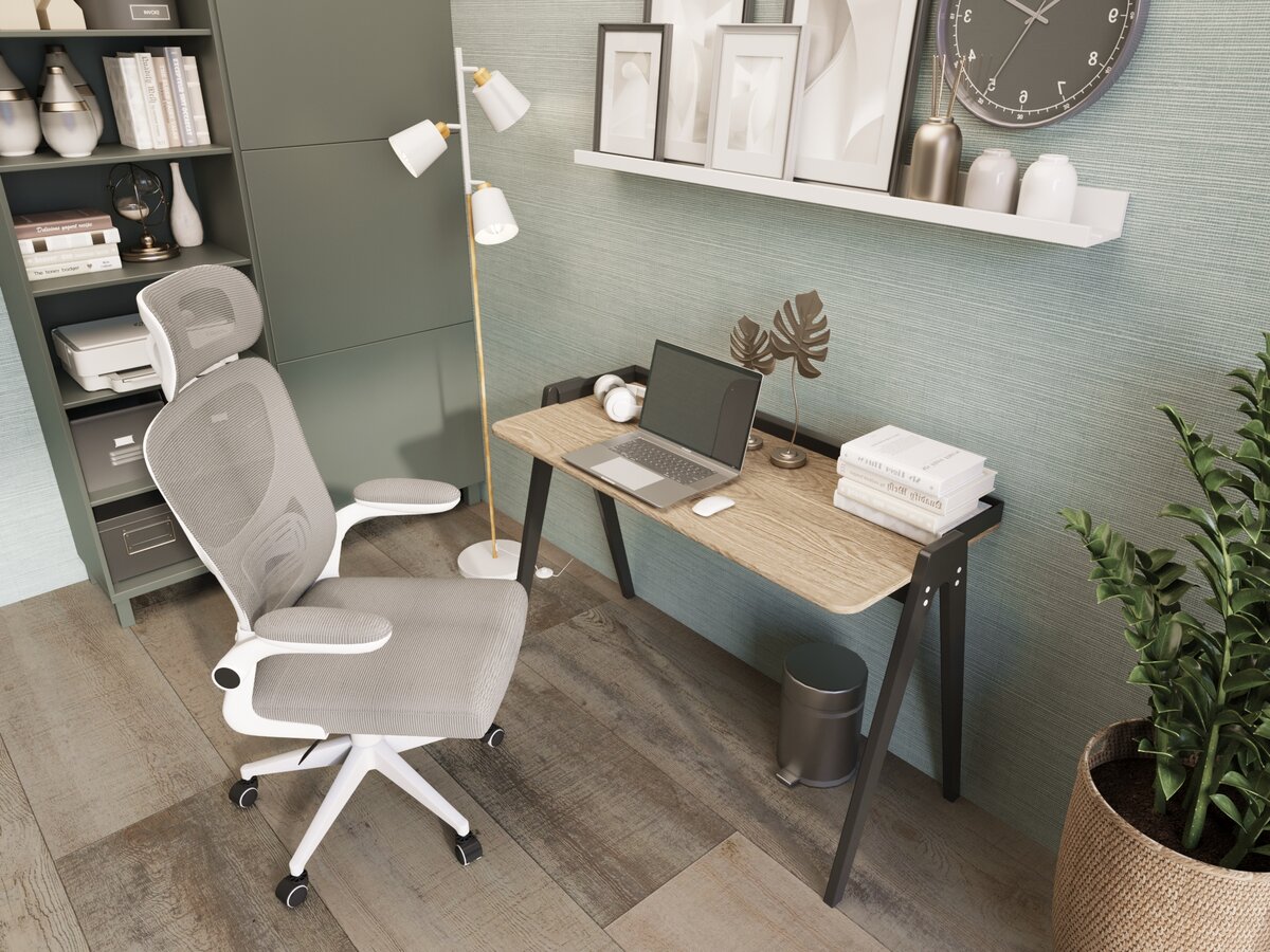 Кресло TopChairs Airone и письменный стол Pyramid