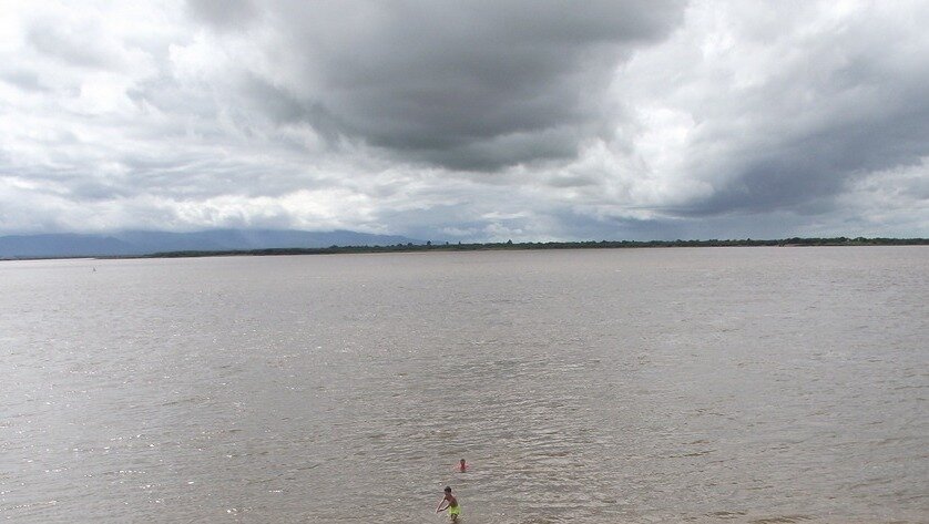     Спровоцированный тайфуном «Ханун» две недели назад паводок на пограничной реке Уссури добрался до расположенного напротив Бикинского района китайского уезда Жаохэ.