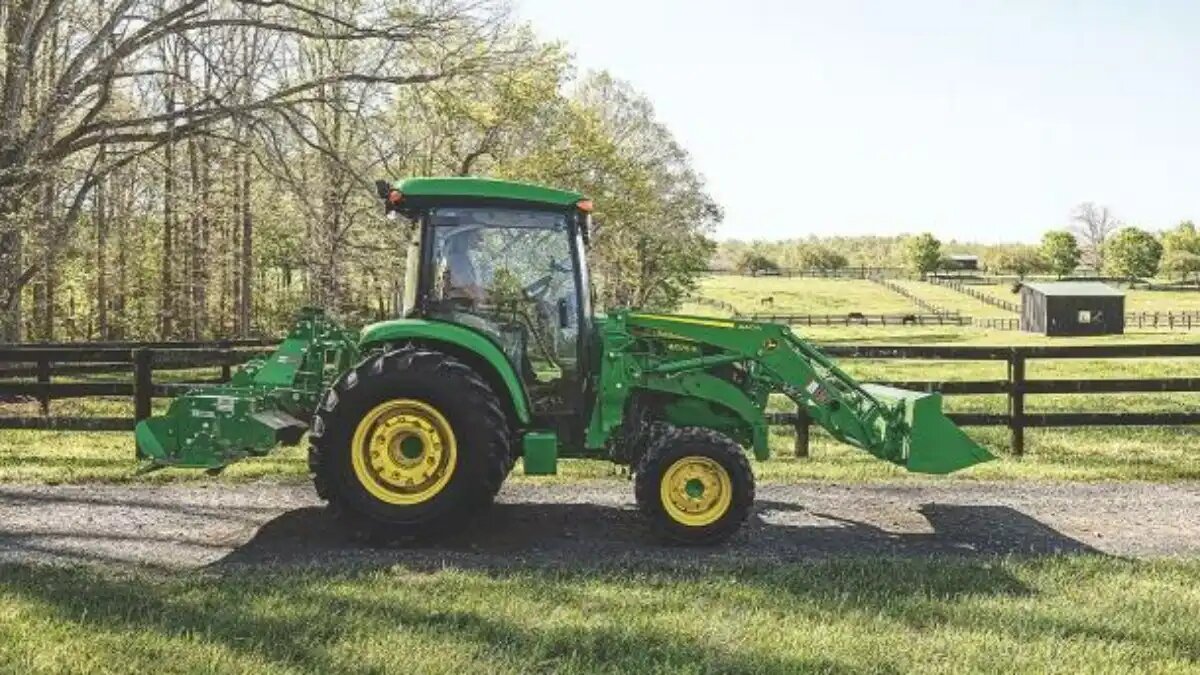 Фото: news-jd.com Новый трактор John Deere серии 4075R