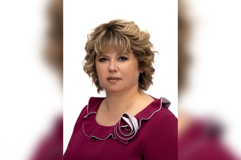    Наталья Каипова из Гая примет участие в финале конкурса «Воспитатель года России – 2023» Марина Шарт