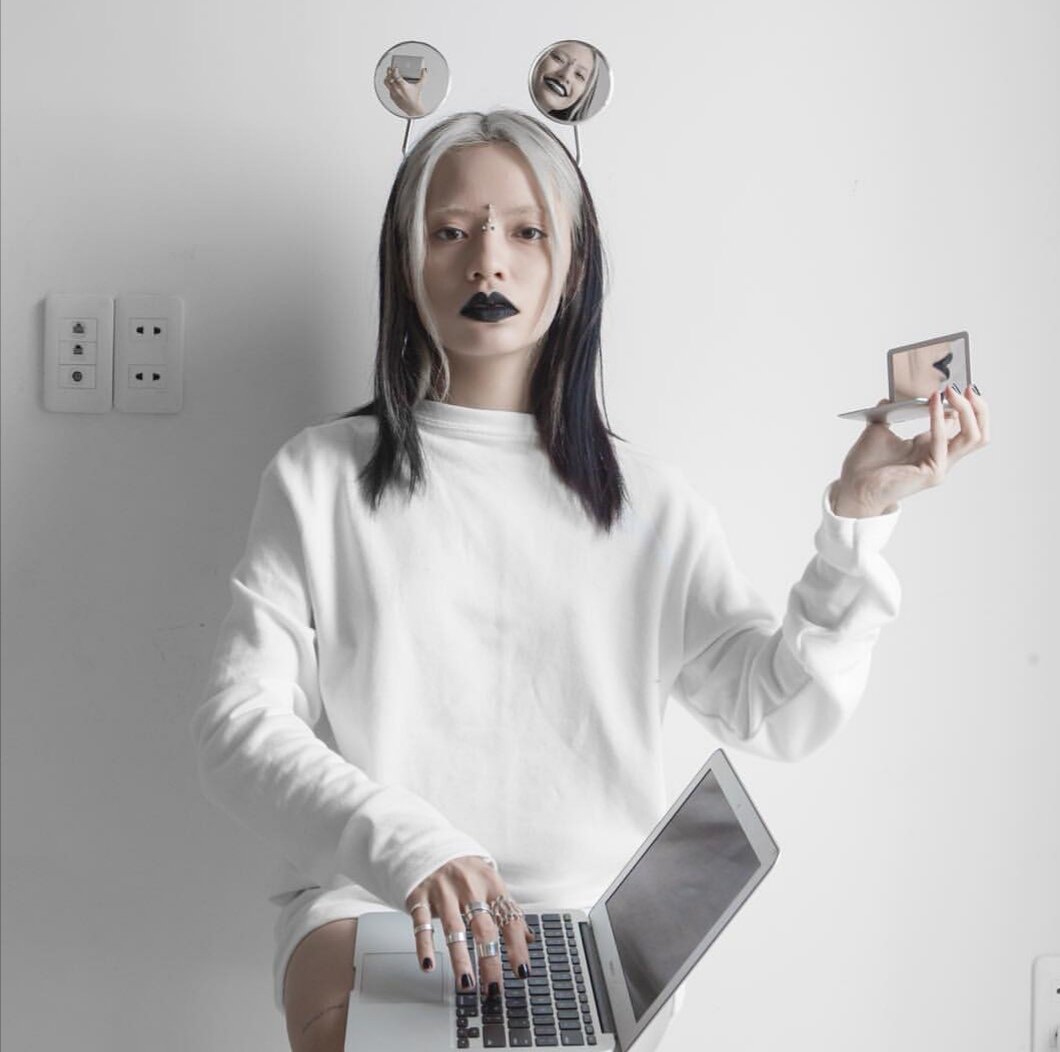 G G (Instagram: plaaastic)