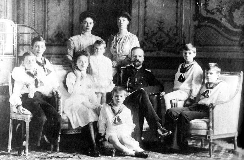 Ксения александровна романова фото Потомки дочерей императора Александра III Великих княжон Ксении и Ольги Софья@Пе