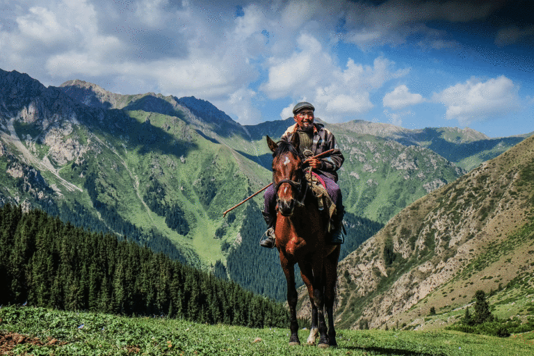 С дроном природа Kyrgyzstan Алтын Арашан