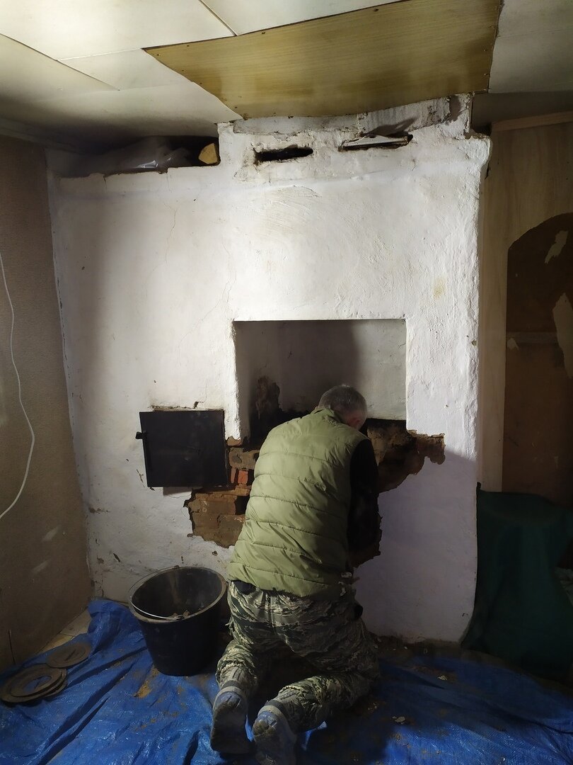 Мастера взялись за работу 