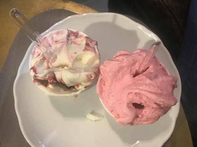 Восхитительное мороженое от Robert's.