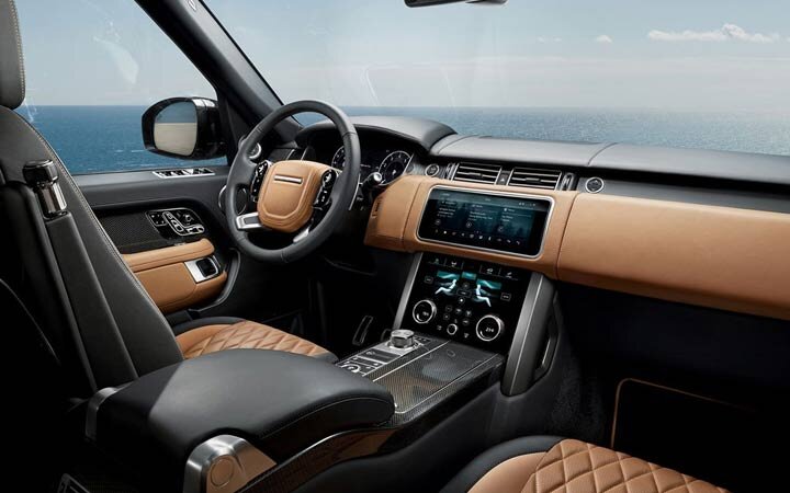 Салон Range Rover Evoque. Фото взято из интернет - источника: https://2019-god.com/range-rover-evoque-2019-goda/
