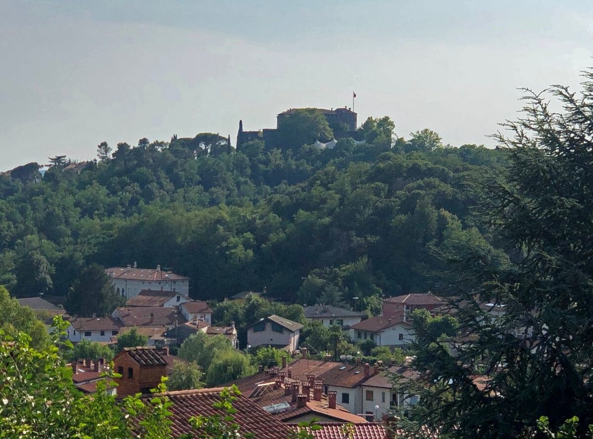 Путешествие, путеводитель, италия, замок, гориция