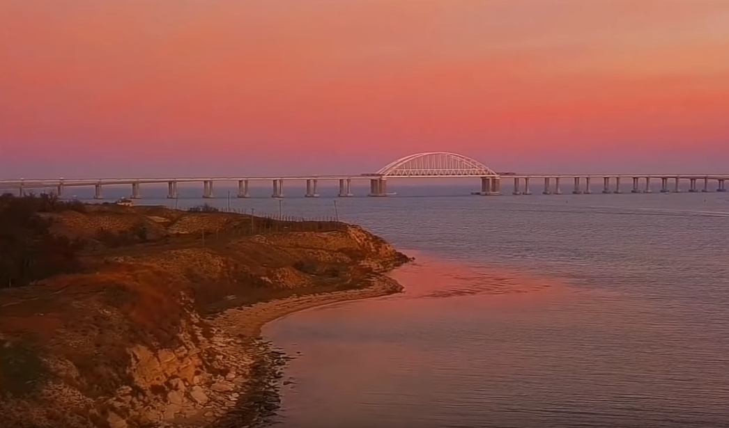 Крымский Мост на закате