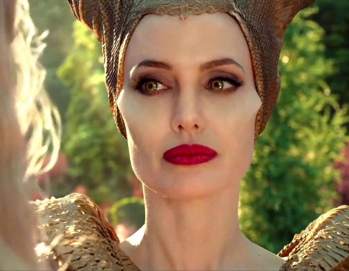 кадр из фильма «Малефисента: Владычица тьмы» (2019)