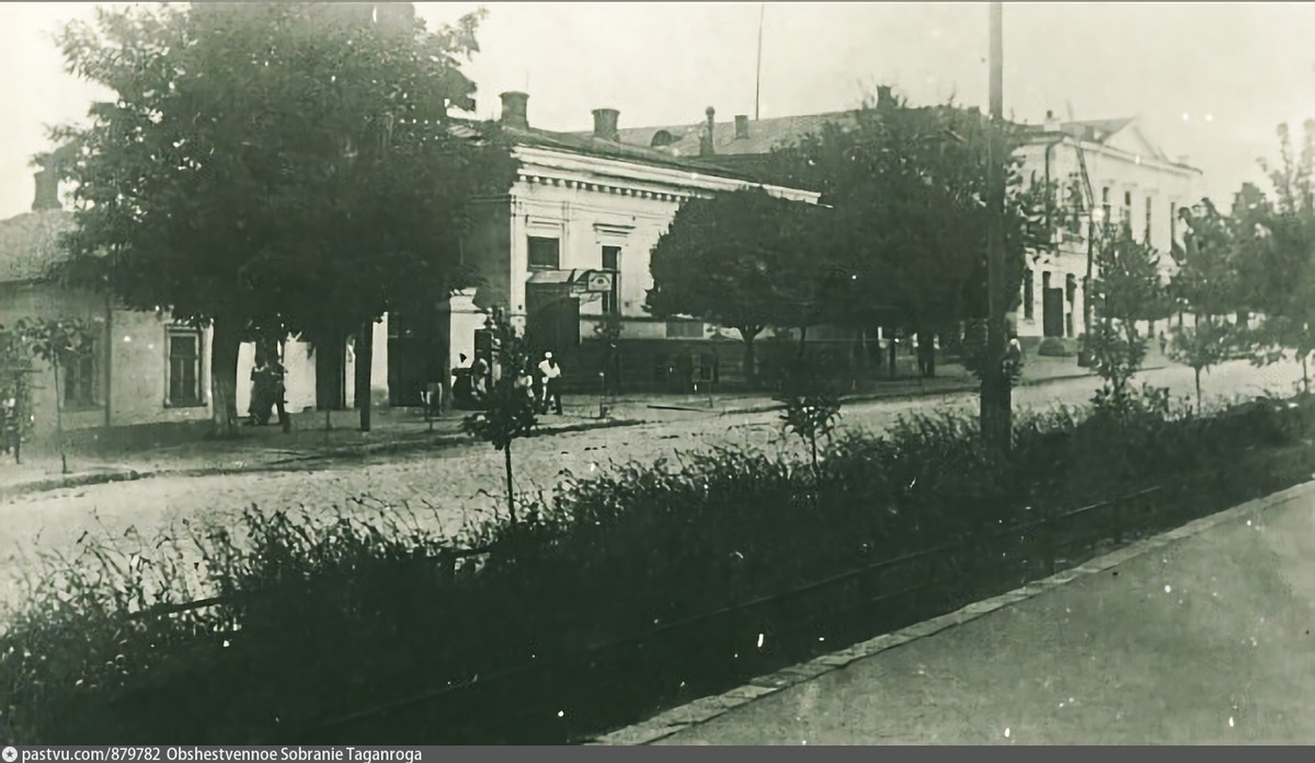 Дом градоначальника таганрог. Таганрог 1960. Таганрог 1920 год. Таганрог 1917. Таганрог 70 годы.