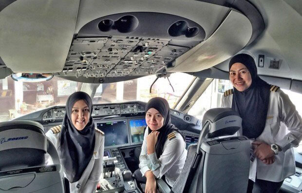 Женщины-пилоты. У каких авиакомпаний их больше всего (у Аэрофлота последнее место)