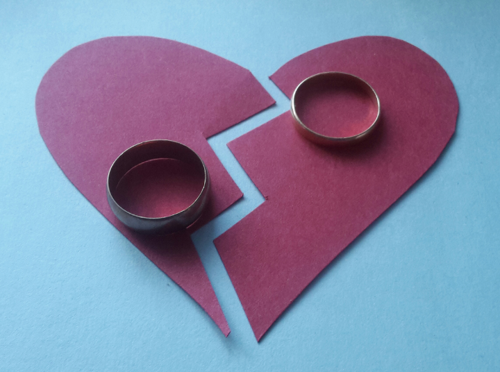 Оказалось, что счастливый брак дал трещину еще во время беременности.