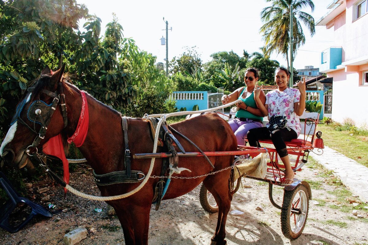 Собственно сабж, та что слева.  