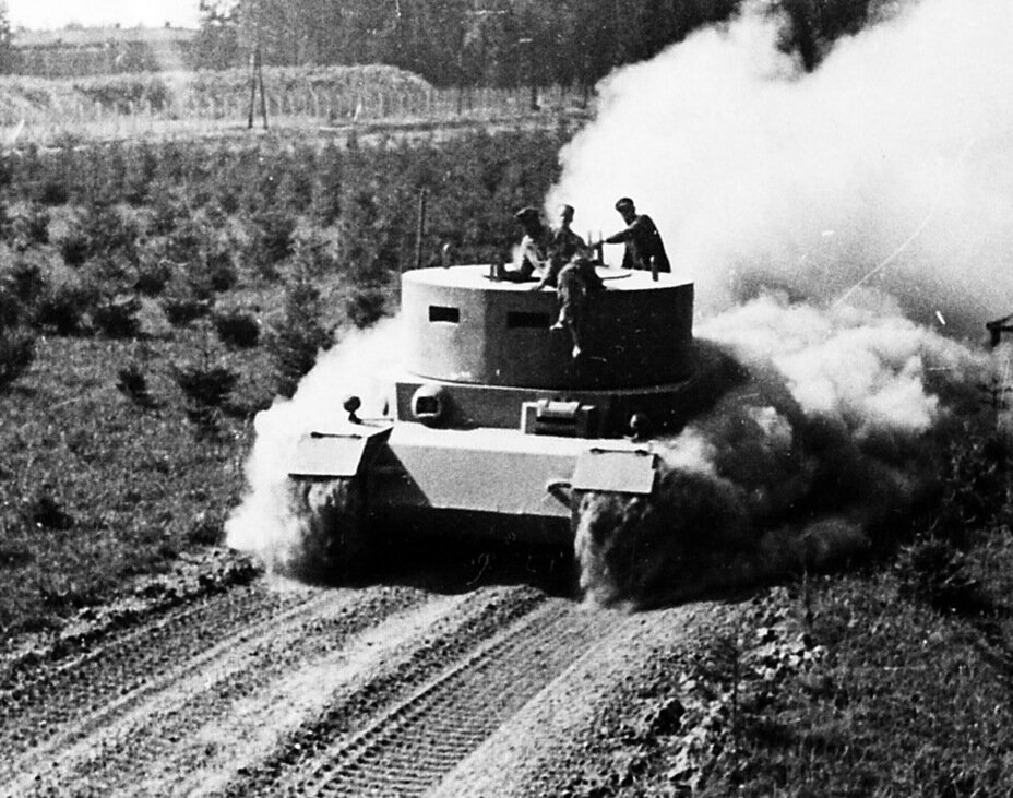 Прототип танка Порше на испытаниях.