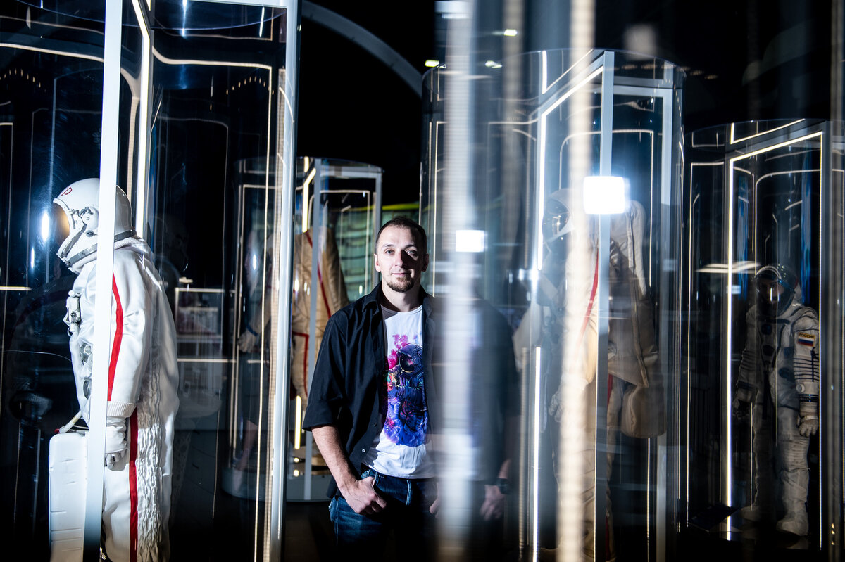 Антон Михайлов (с) Константин Чалабов