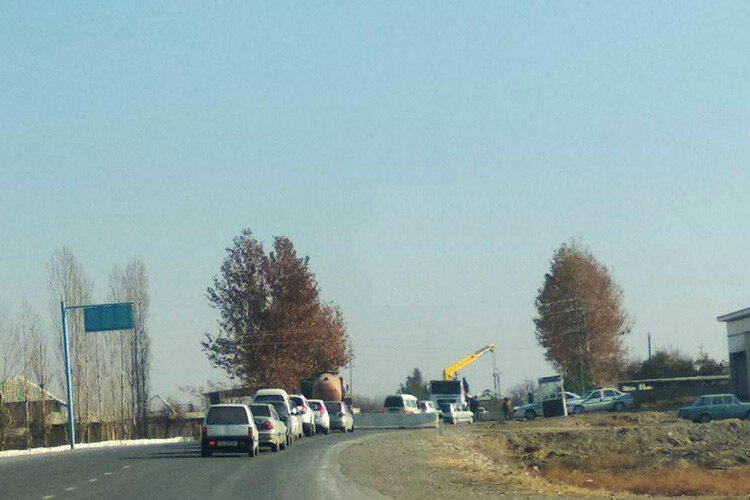 Блокпост в Ферганской области. Фото из телеграм-канала @sofuzb