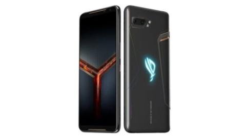 ASUS ROG Phone II Ultimate Edition оснащен 6,59-дюймовым OLED-дисплеем разрешением Full HD+ 2340 х 1080 пикселей с частотой обновления кадров в 120 Гц и 108% охватом цветового пространства DCi-P3.
Компания ASUS представила улучшенную версию своего топового игрового смартфона ROG Phone II — Ultimate Edition. Новинку называют самым мощным в мире гаджетом. Аппарат оснащен 6,59-дюймовым OLED-дисплеем разрешением Full HD+ 2340 х 1080 пикселей с частотой обновления кадров в 120 Гц и 108% охватом цветового пространства DCi-P3.
В основе смартфона лежит топовый процессор Qualcomm Snapdragon 855 Plus, в состав которого входят восемь ядер Kryo 485, работающих на тактовой частоте 2,96 ГГц. Памяти ну очень много: 12 Гбайт оперативной и 1 Тб постоянной. Аккумулятор тоже мощнейший — 6000 мАч. Для защиты этого монстра от перегрева предусмотрена система охлаждения с испарительной камерой. Основная камера – двойная, с датчиками разрешением 48 и 13 мегапикселей. Фронтальная — 24 мегапикселя.

ROG Phone II Ultimate Edition поступит на прилавки европейских магазинов в октябре по цене 1199 евро или около 87 600 рублей по текущему курсу. Напомним, базовая версия игрового смартфона оценена в 899 евро или около 65 700 рублей.