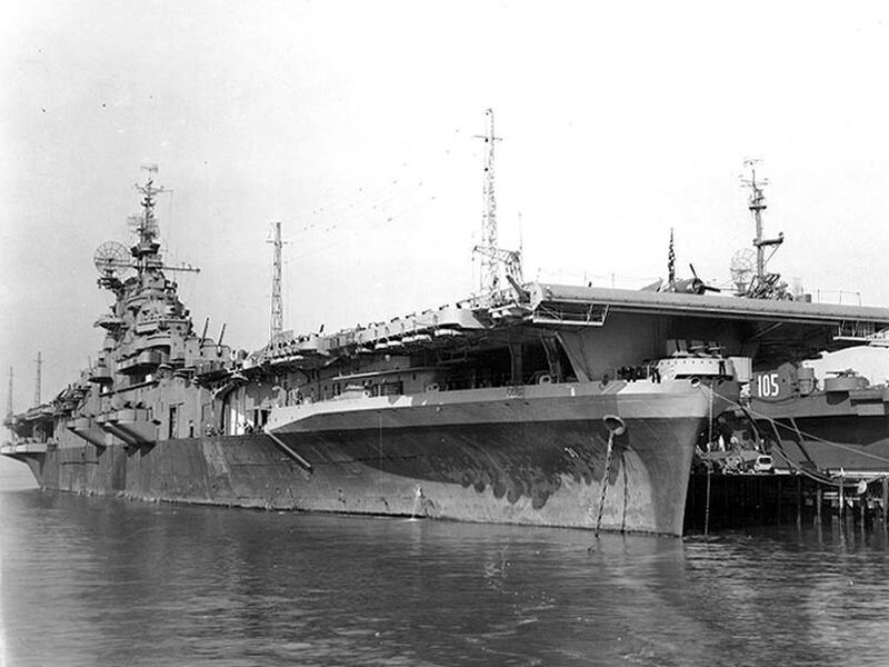 Авианосец CV-31 «Бон Хом Ричард» типа «Эссекс» 27 октября 1945 года, Калифорния.